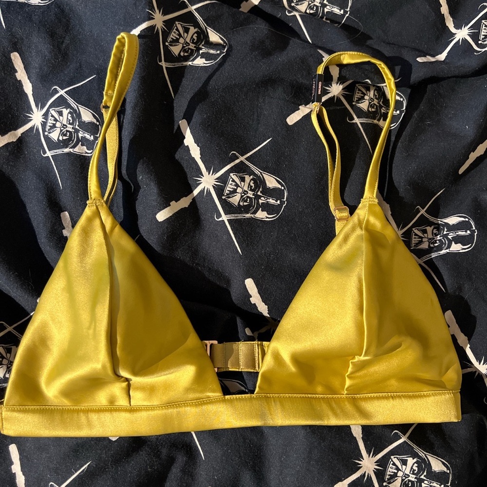 New Victoria’s Secret bralette